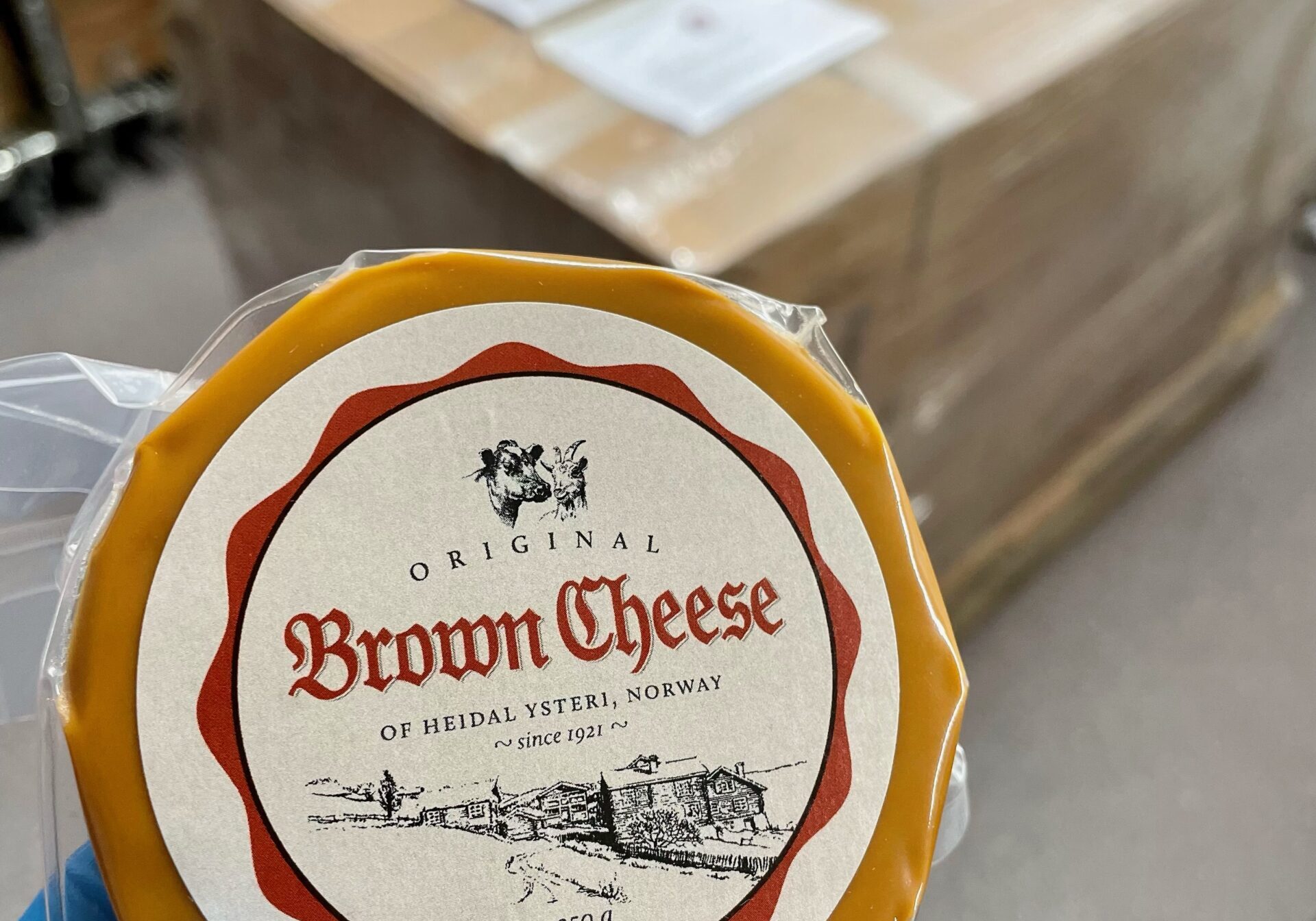 Brown cheese Heidal 1